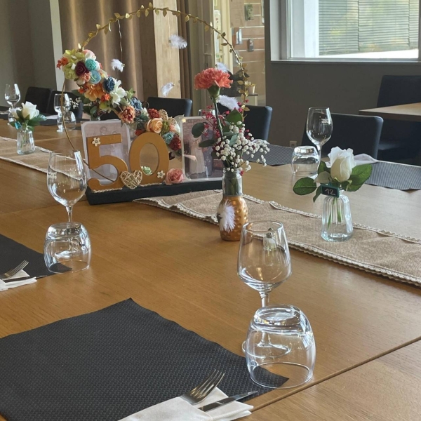 Repas de groupe - Le 19 - restaurant DAMPIERRE-SUR-LE-DOUBS - Restaurant Voujeaucourt - restaurant DAMPIERRE-SUR-LE-DOUBS